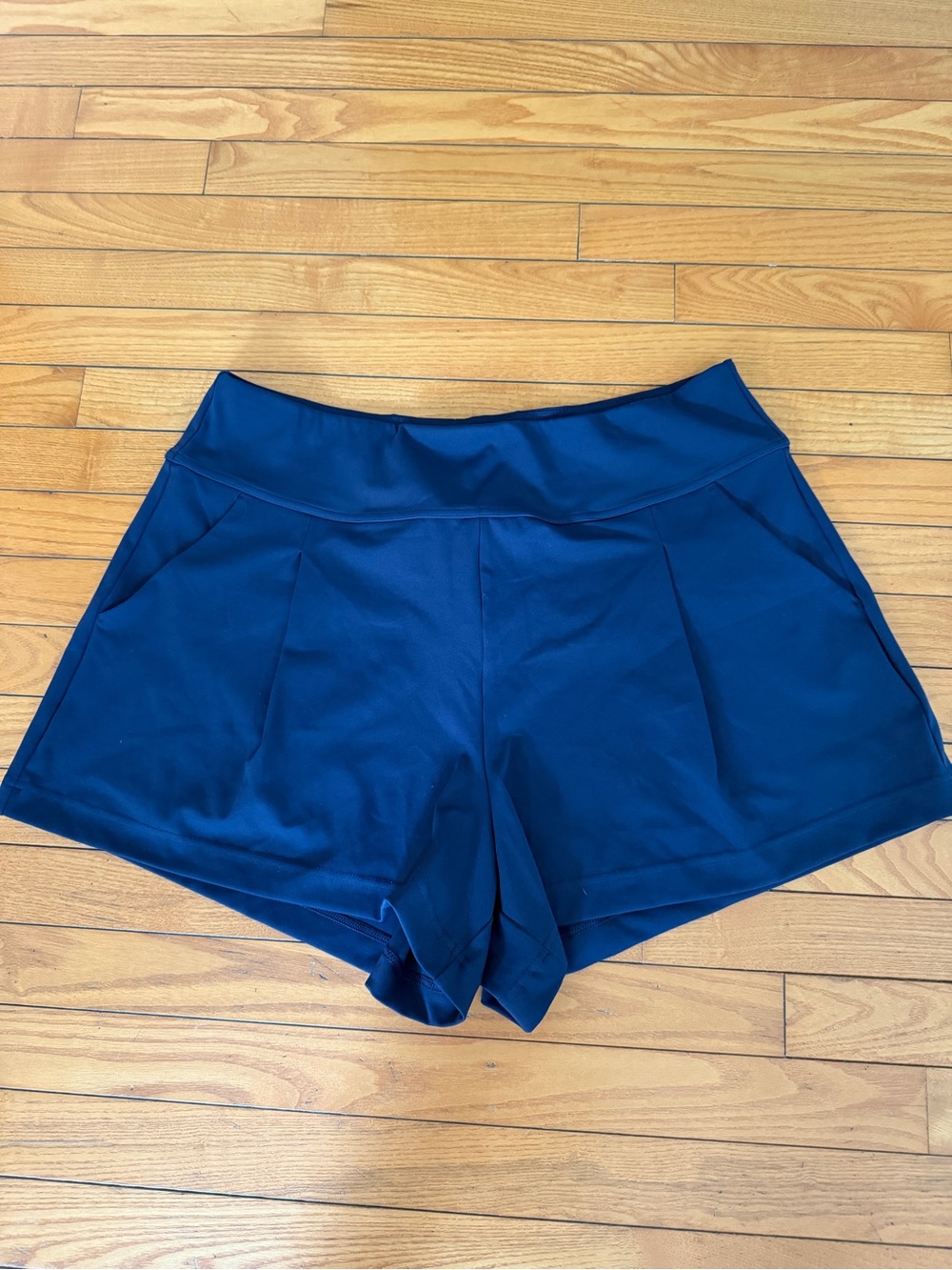 HALARA Deep Blue High-Rise Athletic Shorts XL New without tag